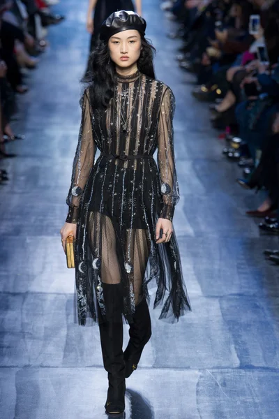 Look 33